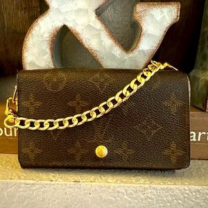 Louis Vuitton Monogram Porte Monnaie Billets Tresor Bifold Wallet